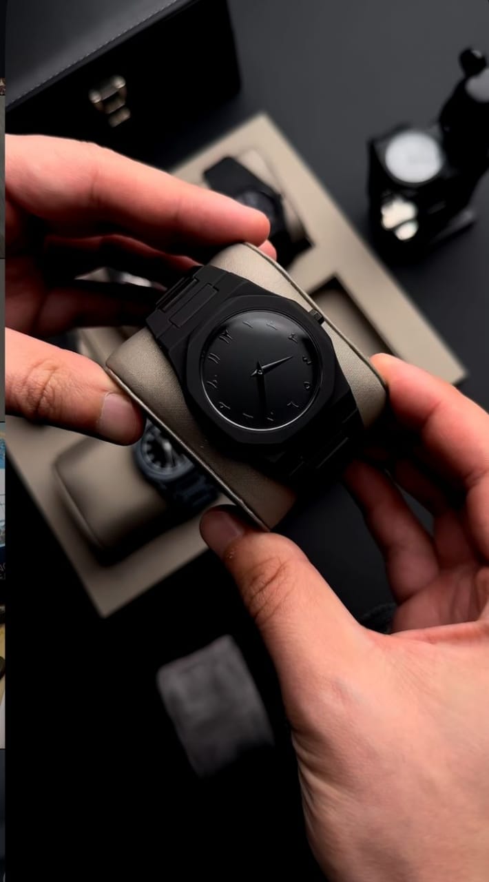 Arabic Dial Black Arabic Aura watch
